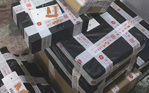 3月14日，純手工活外發(fā)加工，驗收入庫及時、標(biāo)準(zhǔn)明確，十多年的手工企業(yè)手工之家的手工活外發(fā)加工項目讓人放心，圖為倉儲部兩個倉庫日常剪影