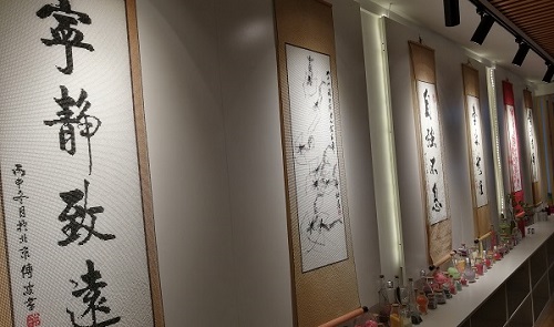 5月3日，手工活接單平臺(tái)，手工兼職招聘帶回家做，珠繡產(chǎn)品讓手工之家和加工人員更好共贏，圖為勵(lì)志珠珠繡手工產(chǎn)品剪影
