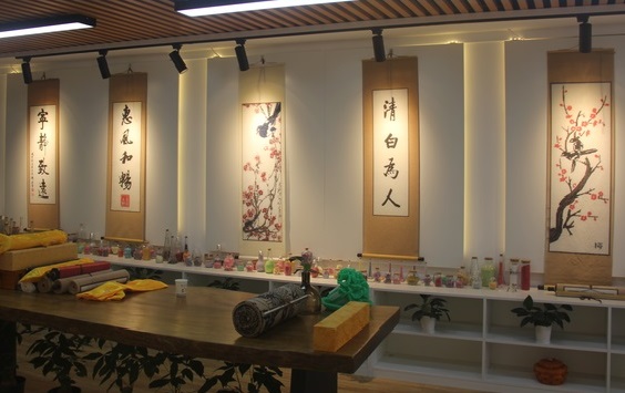 5月7日，找附近手工活拿回家做，手工外包發(fā)布平臺(tái)，手工之家的珠繡串珠手工技能培訓(xùn)是成體系的，圖為勵(lì)志珠珠繡串珠手工產(chǎn)品剪影