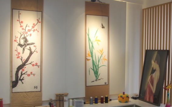 5月7日，找附近手工活拿回家做，手工外包發(fā)布平臺(tái)，手工之家的珠繡串珠手工技能培訓(xùn)是成體系的，圖為勵(lì)志珠珠繡串珠手工產(chǎn)品剪影