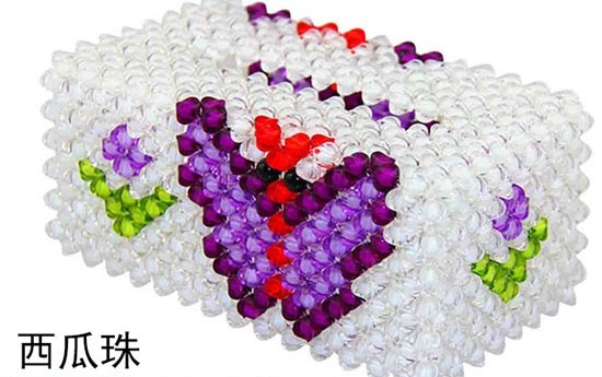 5月28日，手工活接單平臺(tái)，正規(guī)供料的手工活，珍惜珠繡外發(fā)手工活，珍惜合作，圖為珠繡串珠（紙抽盒）手工成品剪影