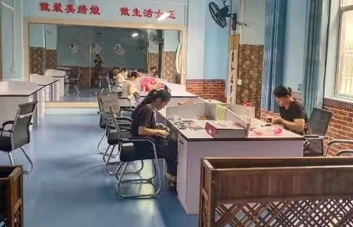 端午粽飄香，居家珠繡忙------手工之家給大家送端午祝福