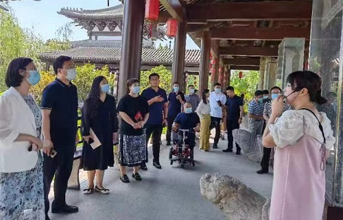 交流研討，在產(chǎn)業(yè)化、市場(chǎng)化、品牌化道路上前行 --- ---記2022邯鄲“青創(chuàng)營(yíng)”走進(jìn)大名府(圖2)