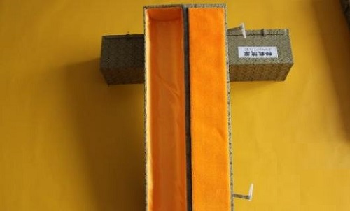 8月31日，在家做手工活賺錢，手工活正規(guī)可靠，手工之家的銷售體系是不斷開發(fā)拓展的，圖為勵志珠珠繡串珠手工產(chǎn)品外包裝剪影