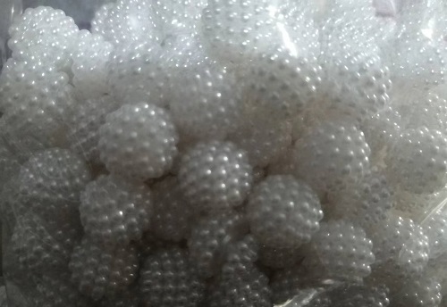 10月8日，純手工活外發(fā)加工項目，在家做手工活掙錢，通過珠繡串珠手工，手工之家讓很多人居家就業(yè)創(chuàng)業(yè)，圖為勵志珠珠繡串珠手工材料剪影