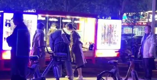 這么大，竟然有15平方-------記手工之家的移動(dòng)銷(xiāo)售新平臺(tái)