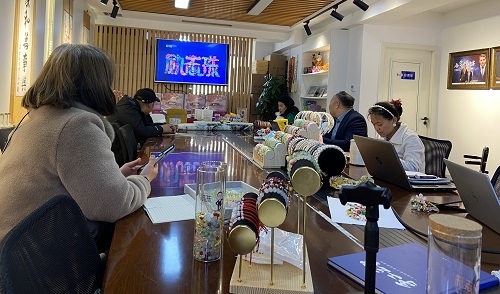 攜手搭舞臺，手工助就業(yè) —— 記長沙市溫馨助殘公益服務(wù)中心領(lǐng)導(dǎo)蒞臨手工之家