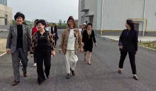 越了解、心越齊------記手工之家參加邯鄲市婦女手工業(yè)協(xié)會走近企業(yè)相關活動