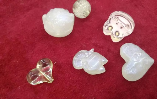 6月2日，在家里就能賺錢的工作，正規(guī)手工項目，靈活就業(yè)好選擇，手工之家手工事業(yè)發(fā)展離不開銷售體系，圖為勵志珠珠繡串珠手工材料剪影