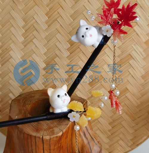 6月4日，手工活接單正規(guī)平臺，拿回家做的手工項(xiàng)目，可以開飾品加工廠，手工之家讓大家居家手工掙錢有底氣，圖為勵志珠珠繡串珠手工產(chǎn)品剪影