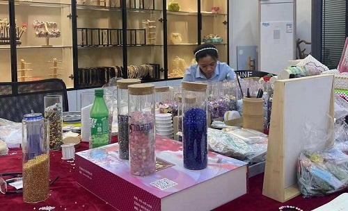 居家手工掙錢忙，端午安康粽飄香 ------ 手工之家給大家送上真摯祝福