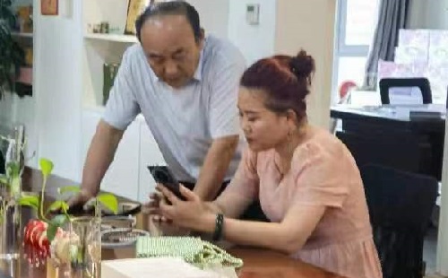 都是為了同一個(gè)夢想 ------ 記各地加工人員到手工之家考察合作