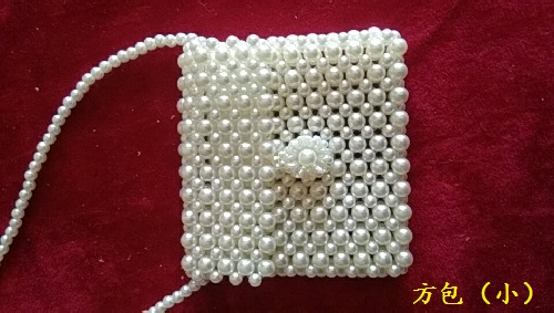 8月17日，可在家做的兼職手工活，想接正規(guī)廠家手工項(xiàng)目,做手工傳承官，在手工之家，重合作、重服務(wù)，圖為串珠米珠繡純手工產(chǎn)品剪影