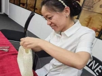 在家做手工活，既是一項(xiàng)兼職收入，也是一份美麗事業(yè)