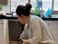 一起養(yǎng)活一家人，靈活就業(yè)創(chuàng)業(yè)的家庭婦女寶媽，在家做手工傳承官一樣掙錢