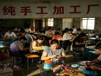 年后找活不用愁，對于有“閑時間”的她們來說，在家小成本開手工加工廠有搞頭