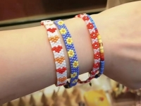 串珠米珠繡純手工產(chǎn)品展示，精美的手飾之手環(huán)