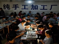 在家不再焦慮，小成本創(chuàng)業(yè)開手工加工廠，4 點讓人穩(wěn)定可靠發(fā)展，踏實掙錢