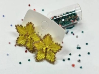 串珠米珠繡純手工產(chǎn)品展示，精美的耳飾之耳釘