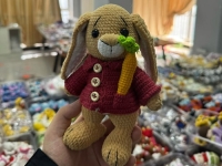 1月1日，在家就能賺錢的工作，小成本創(chuàng)業(yè)開手工工作室、干手工加工廠，正規(guī)手工副業(yè)創(chuàng)業(yè)，在手工之家，真心用心就能掙的更多，圖為鉤織純手工產(chǎn)品剪影