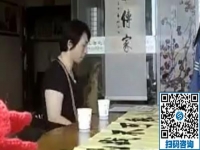 這位美女姐姐到手工活之家考察，對(duì)各個(gè)環(huán)節(jié)都咨詢(xún)得很到位