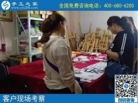 拎著勵志珠珠繡去送禮，河北滄州白女士給娘家人帶來就業(yè)增收的好項目