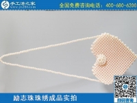 3月11日，正規(guī)手工活外發(fā)回收，手工活賺錢，就要好好做這個(gè)外發(fā)手工活，手工之家勵(lì)志珠珠繡包成品實(shí)拍