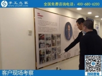 10月22日，純手工活外發(fā)加工項(xiàng)目受歡迎，這里的珠繡手工活是可以寄到家做的手工活，手工之家接待考察加工客戶剪影