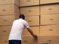 一起行動，相互合作，達(dá)成目標(biāo)！------記手工之家材料倉庫備貨有感