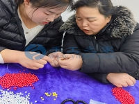 在家接手工活做，選擇這個串珠加工手工活項目讓人放心