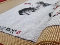 3月25日，可以寄到家做的手工活，在家做手工活掙錢，手工之家的誠(chéng)信不變，圖為勵(lì)志珠珠繡成品細(xì)節(jié)實(shí)拍
